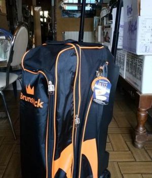 Sac 3 Boules Roulettes Brunswick Blitz Noir/Orange