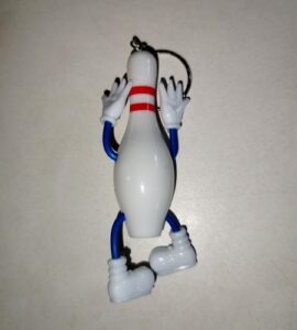 Porte-clé quille bonhomme dos