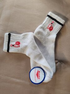 Chaussettes Bowling brodées femme bordure noir